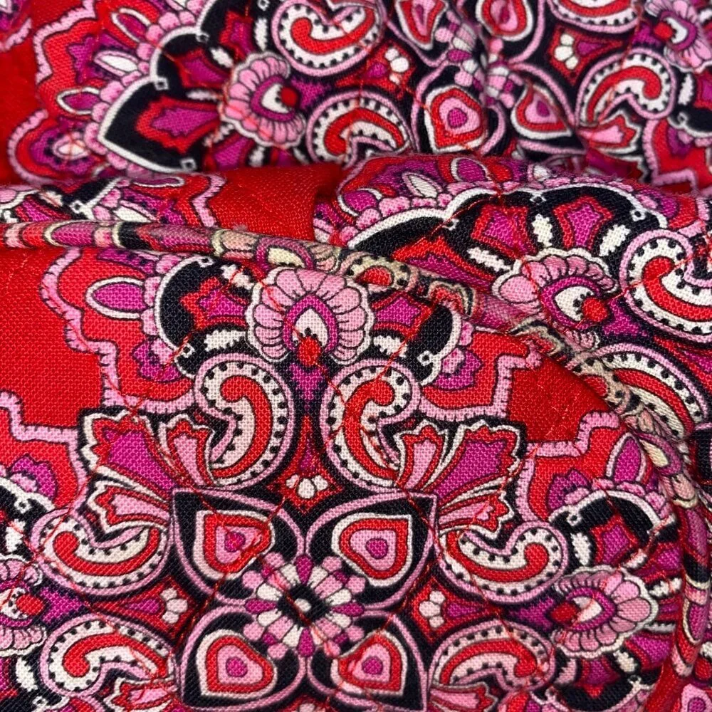 Vera Bradley Red Paisley Print shoulder Bag Zipper Closure & Inner Pockets